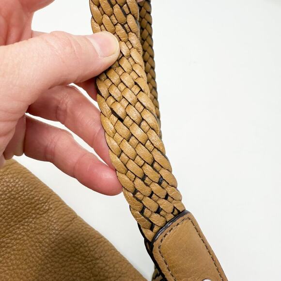 Brighton Tan Pebbled Leather Shoulder Bag Flap/Zip Closure Flower Detail EUC - Picture 12 of 13